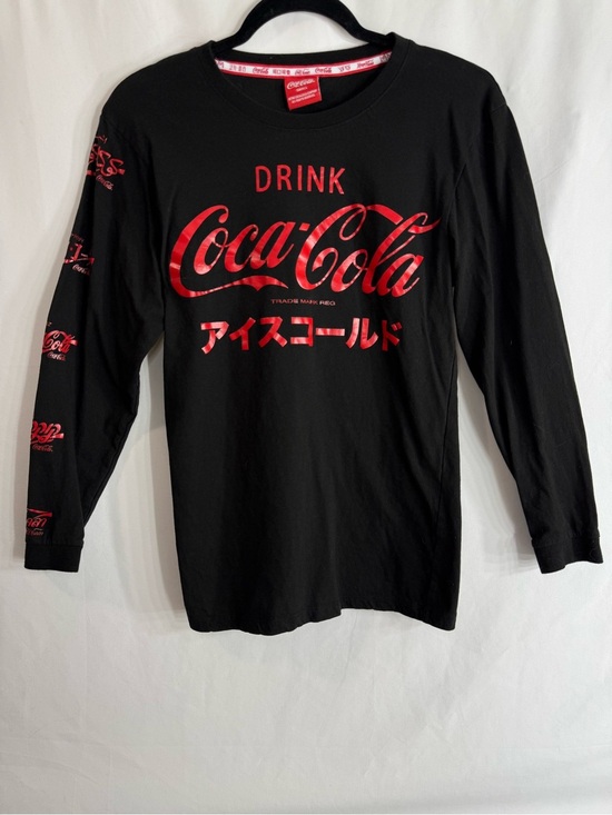 Coca Cola Tops - Coca-Cola Graphic Tee Small Black Red Foreign Language Logo Long Sleeve, size S